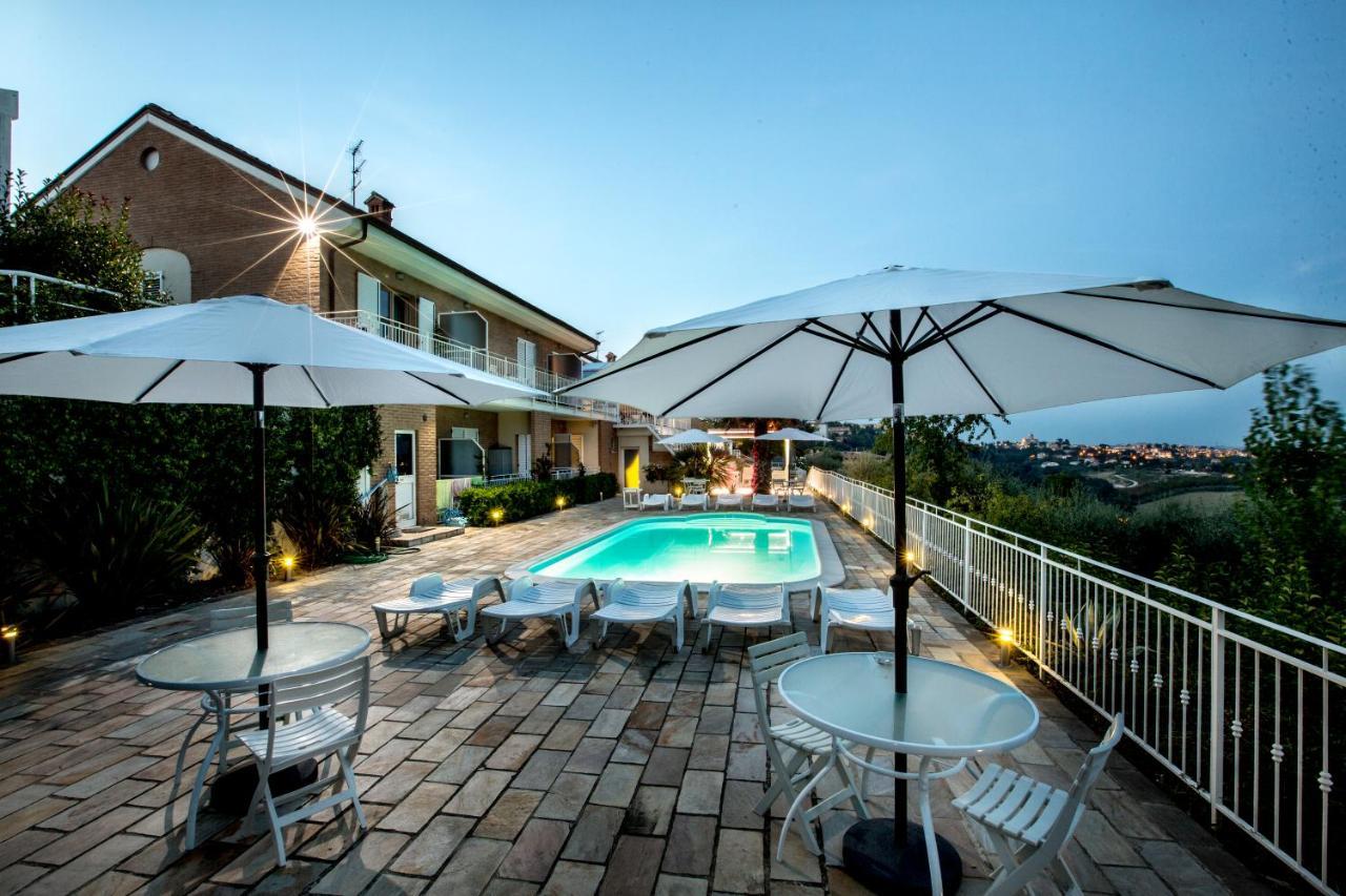 Holiday Residence Belohorizonte Macerata Eksteriør billede
